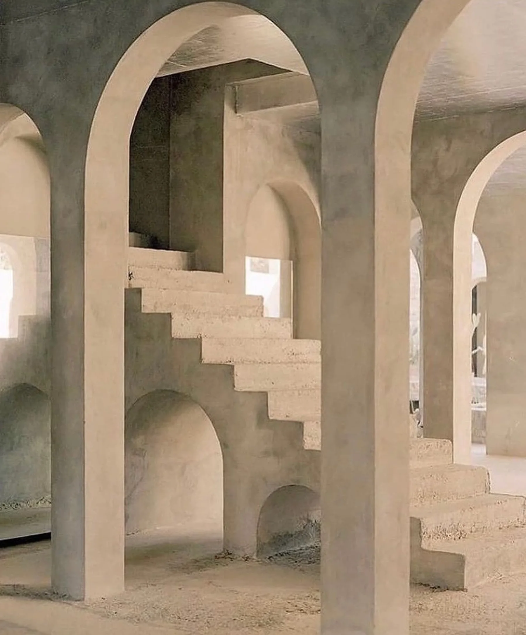 Arches in Dust