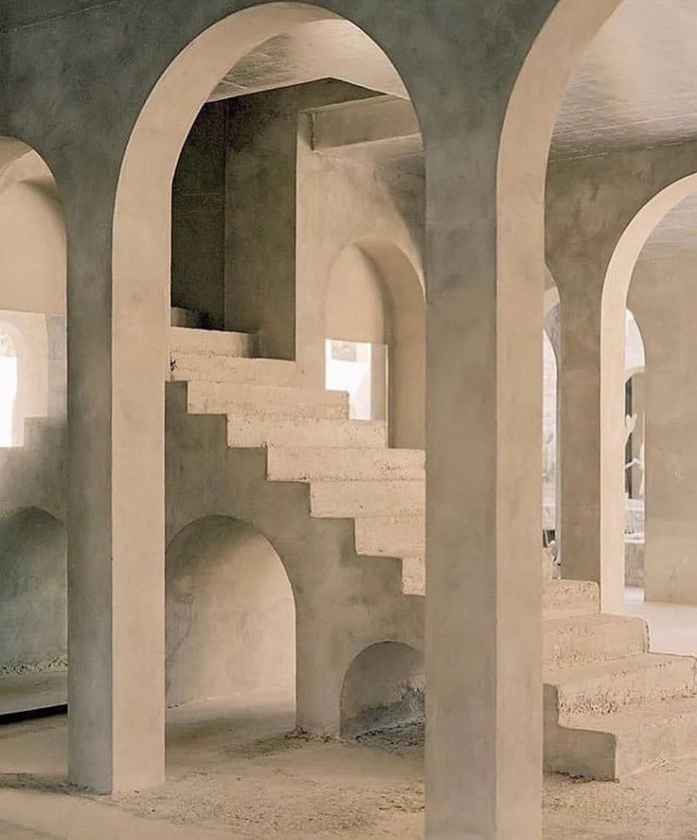 Arches in Dust